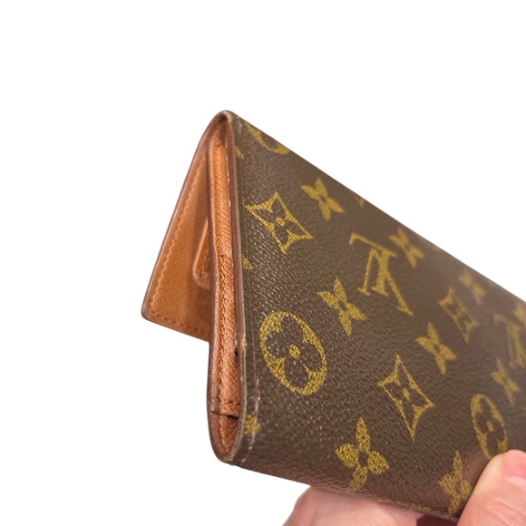 Louis Vuitton Long Monogram Wallet - Picture 5 of 15